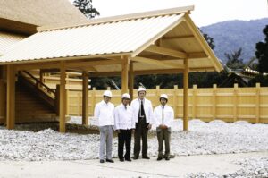 L'architecte français Roland Schweitzer à Ise en 1993